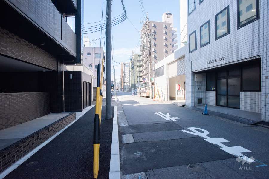 敷地北側の前面道路