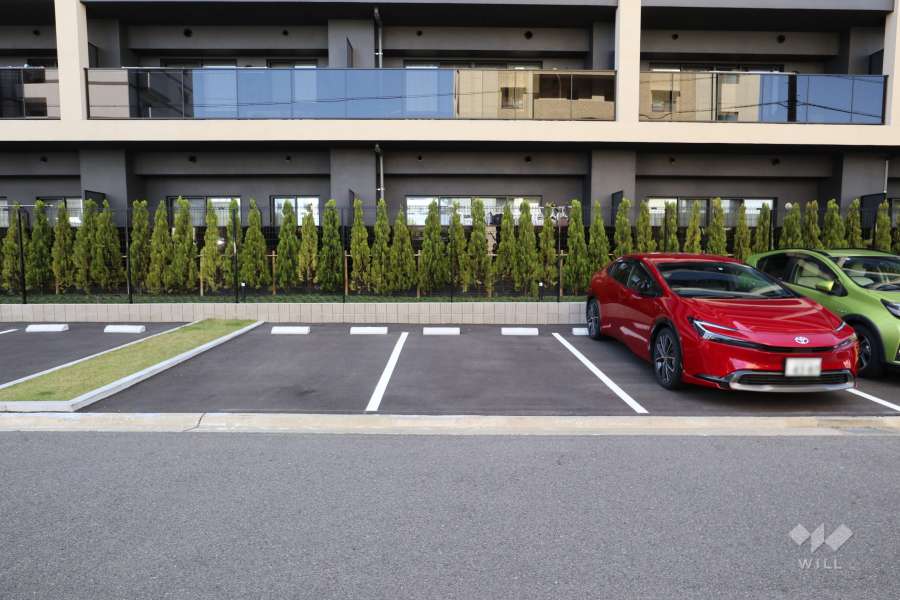敷地内駐車場（屋外平面式）