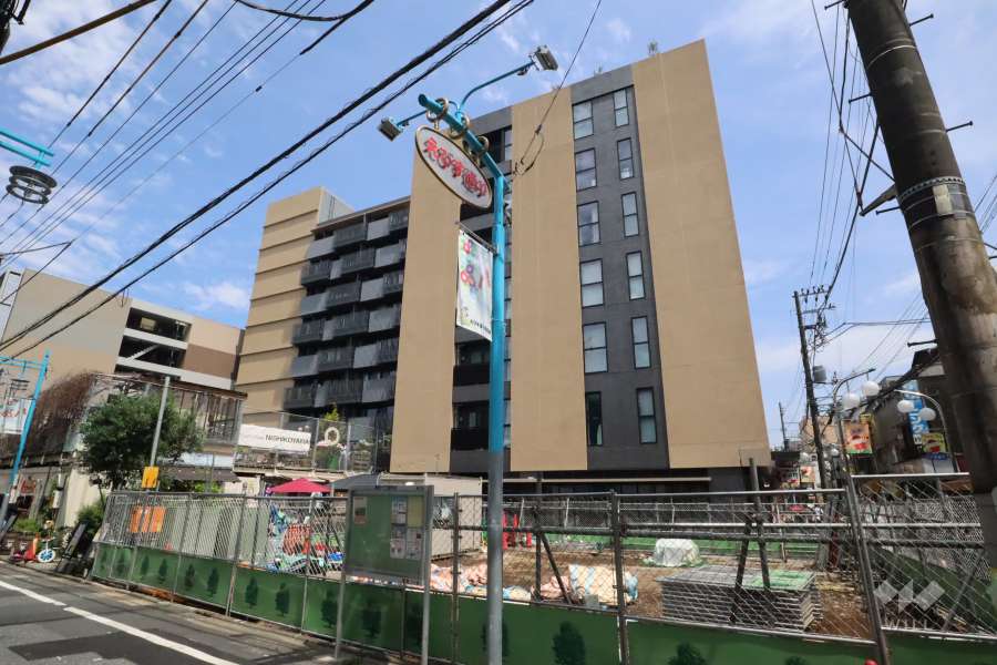 パークホームズ西小山の外観(西側から)