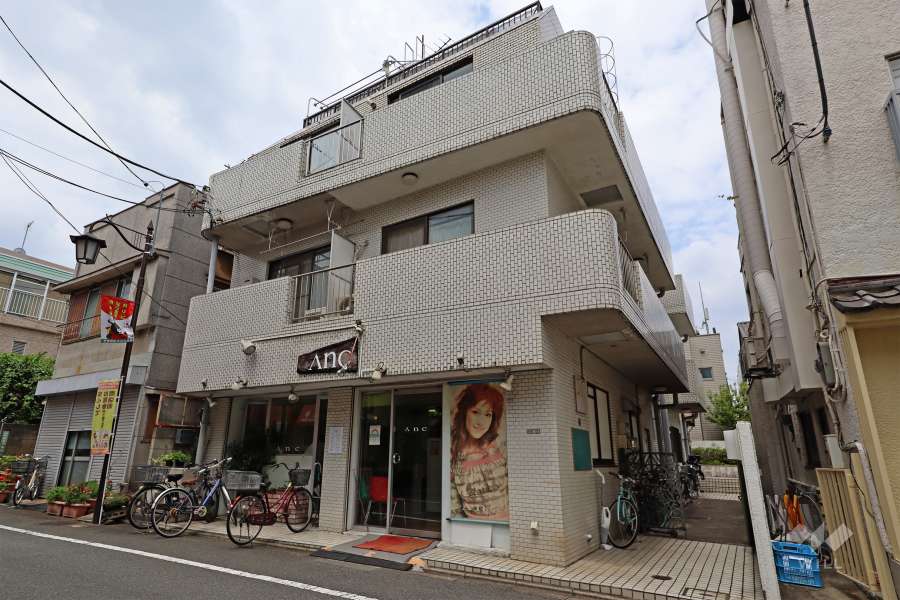 サンハイム用賀の外観(東側から)