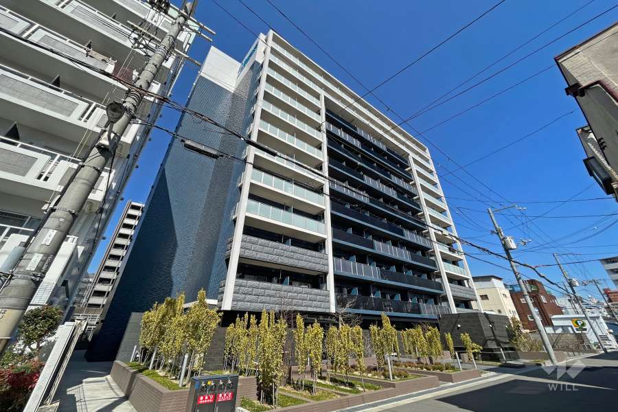 プレサンス新大阪ジェイズの外観（南西側から）