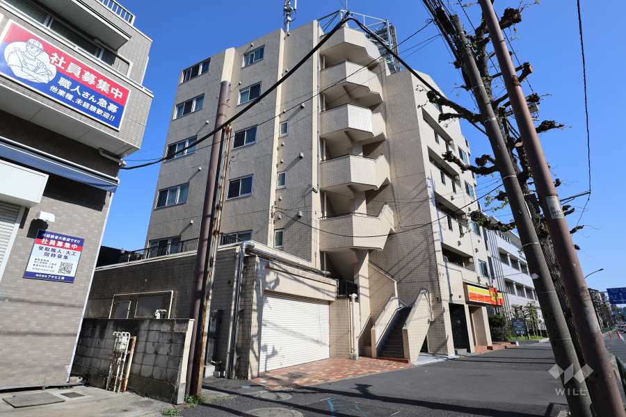 マンションの外観（西側から）