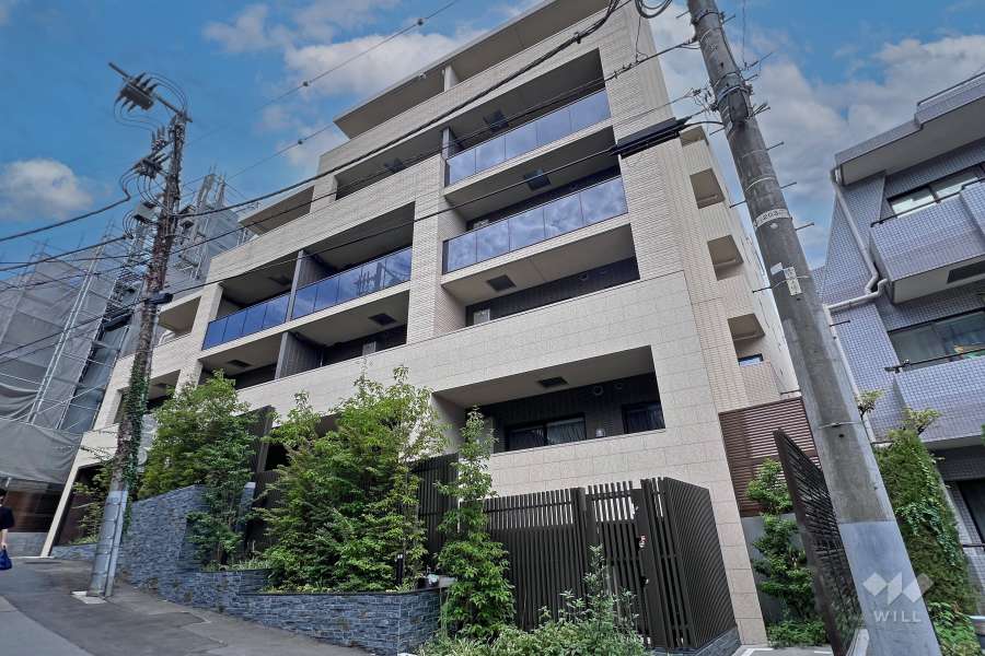 オープンレジデンシア北参道ザハウスの外観（南側から）