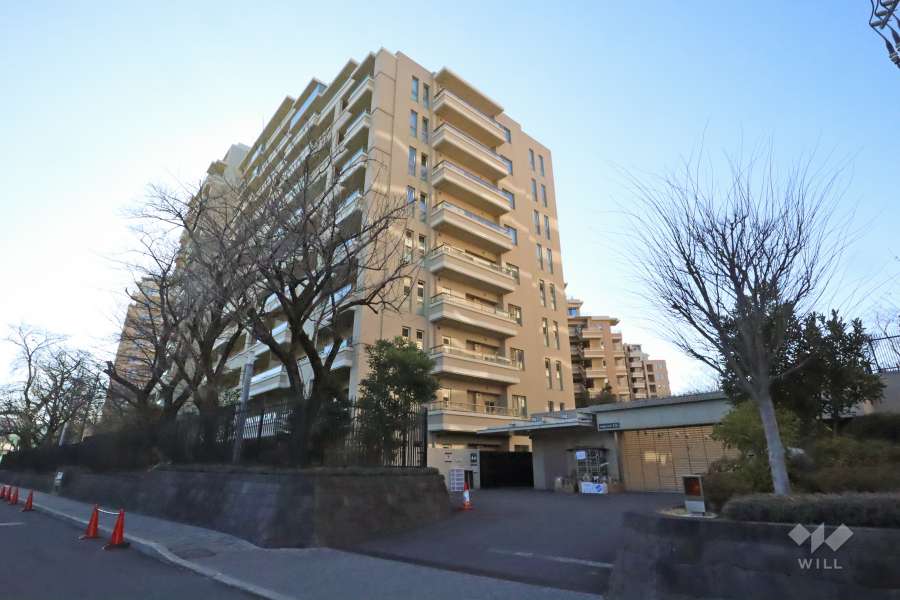 桜上水ガーデンズG棟の外観(北東側から)