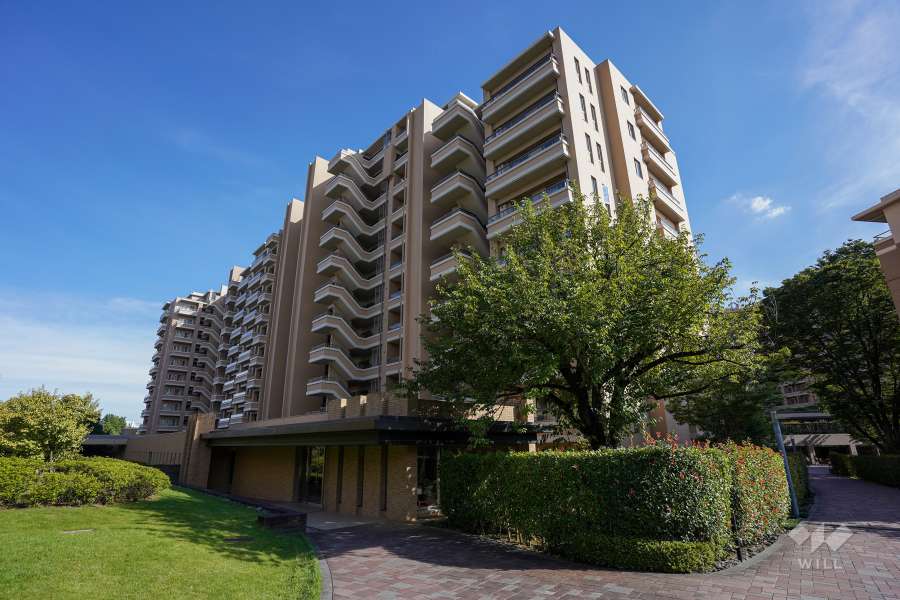 桜上水ガーデンズB棟の外観（北西側から）