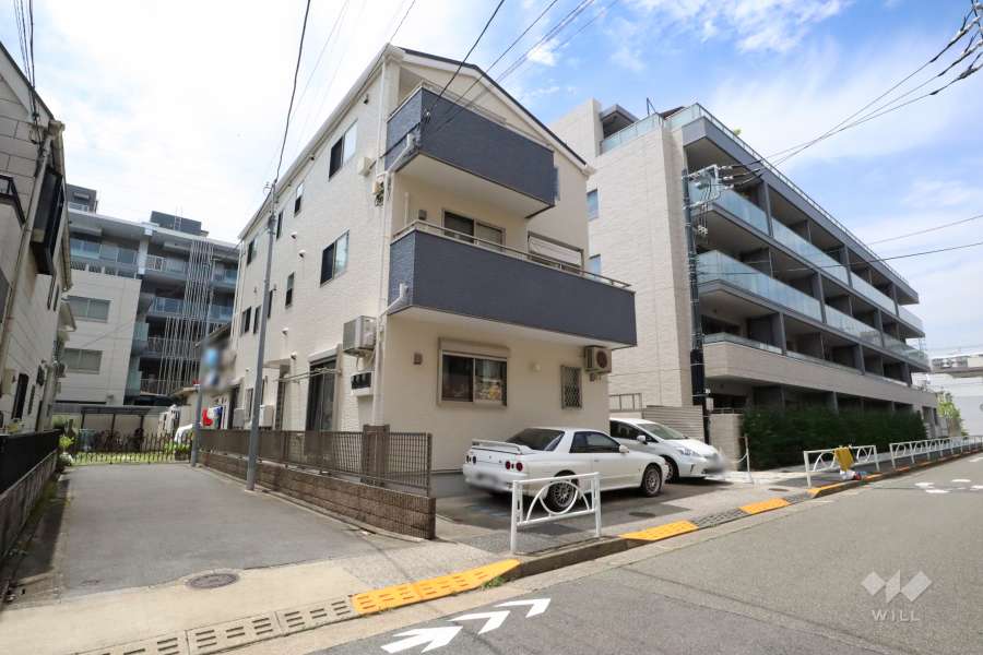 プラウド都立大学の外観(南東側から)