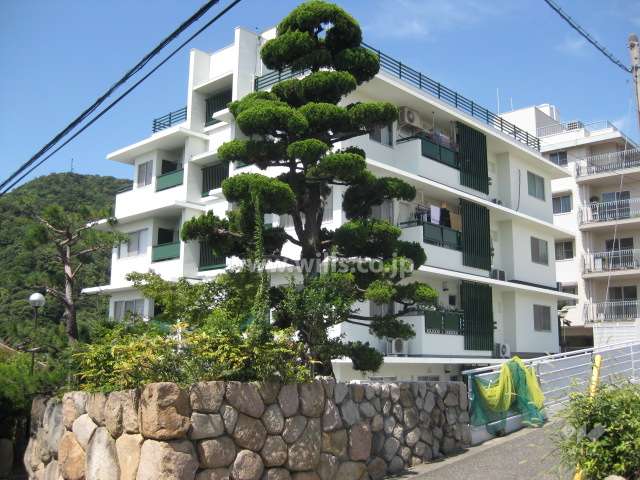 山手山荘の外観（南東側から）
