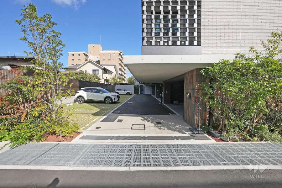 駐車場の出入口