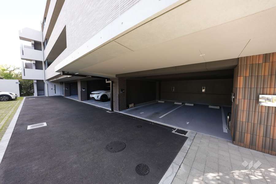 敷地内駐車場（屋内平面式）