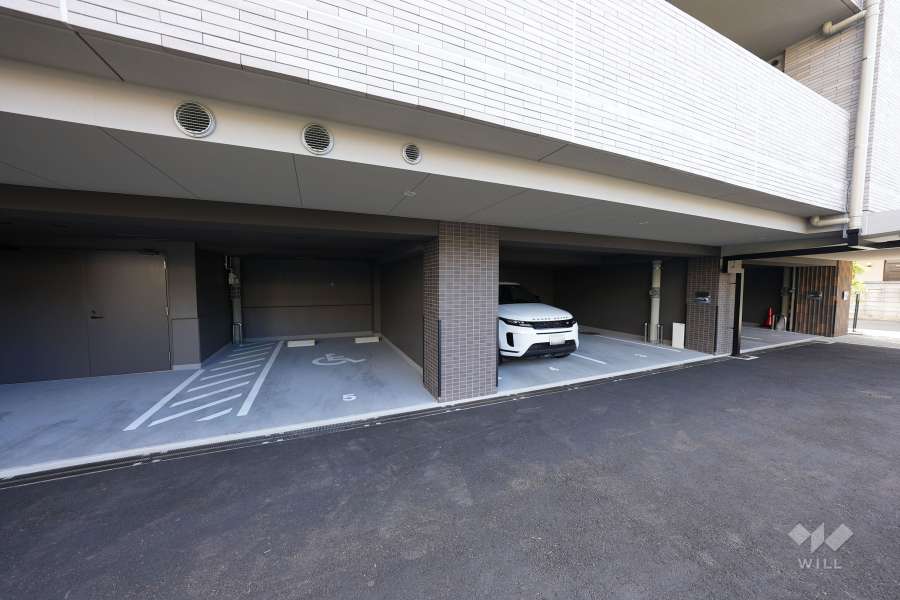 敷地内駐車場（屋内平面式）