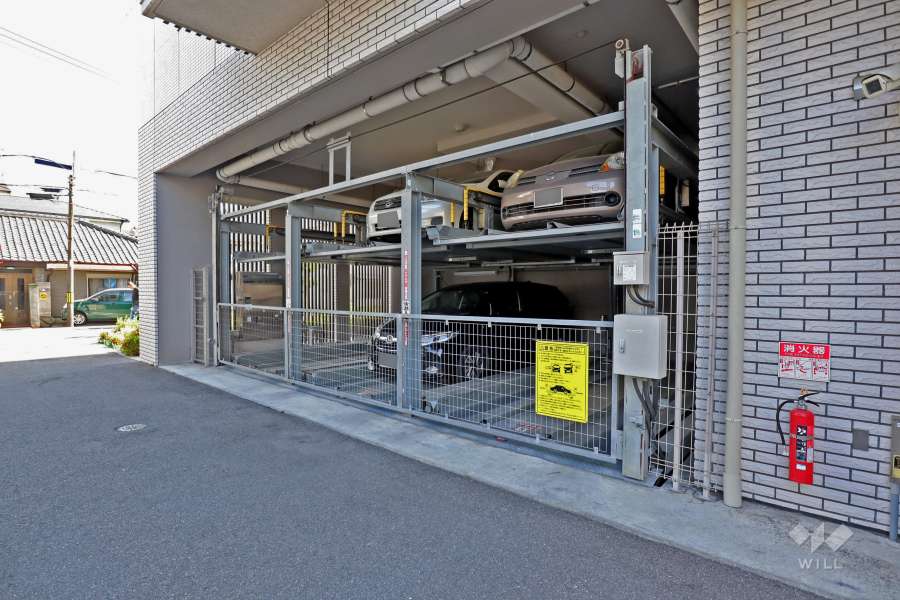 敷地内駐車場（屋内機械式）