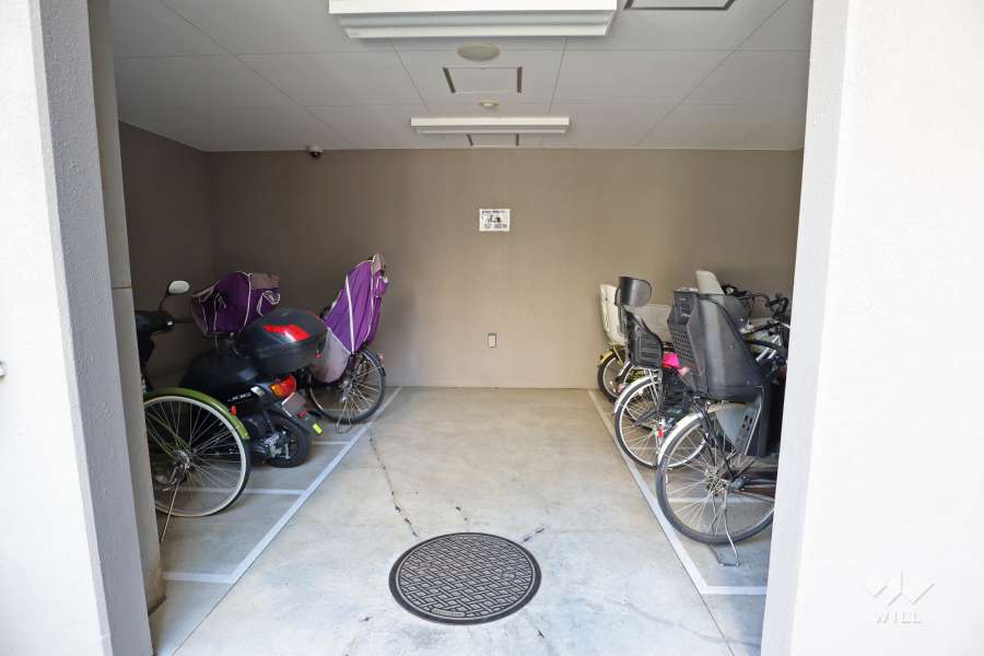 屋内に設けられた駐輪場