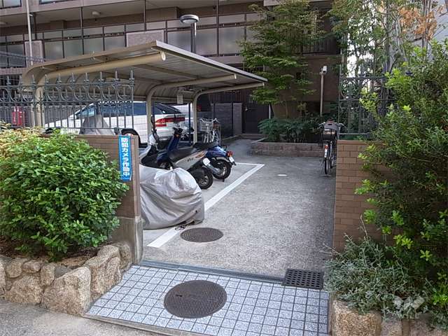 バイク置き場