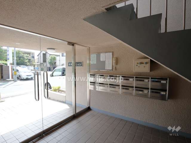 エントランスホール（共用ポスト）