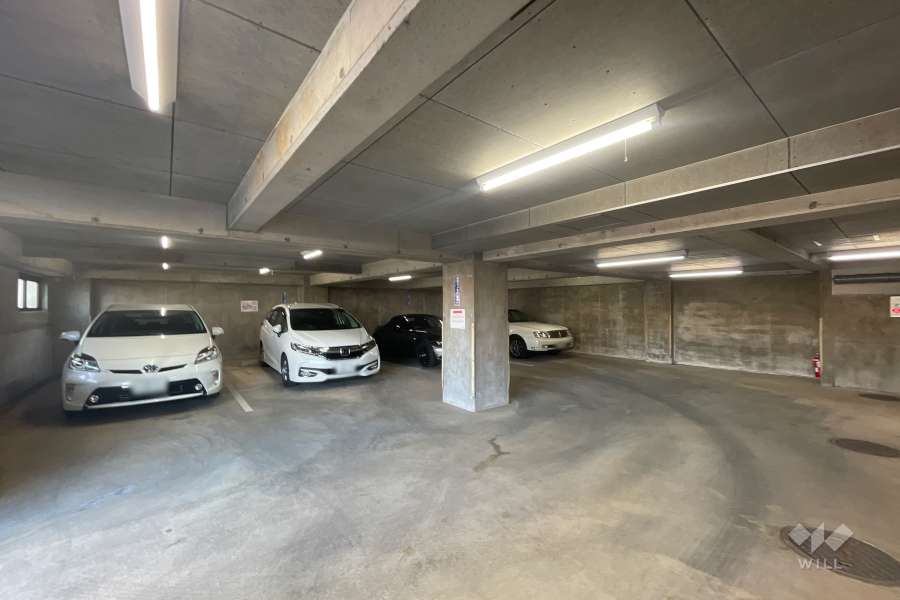 敷地内駐車場（屋内平面式）