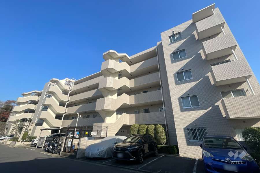 ディアパーク宮前平の外観（南西側から）