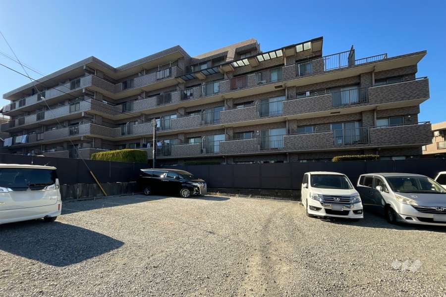 宮前平北パークホームズの外観（南西側から）