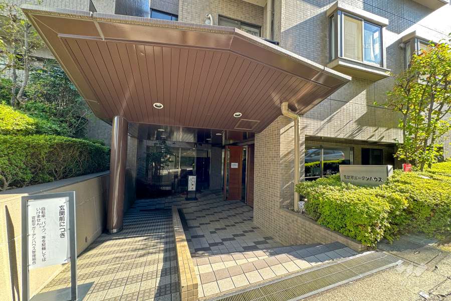 エントランスアプローチ