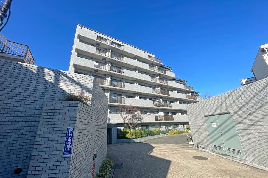 たまプラーザ東パークホームズの外観（南西側から）