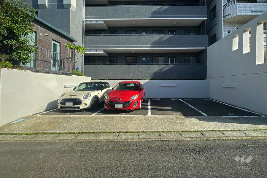 敷地内駐車場（屋外平面式）