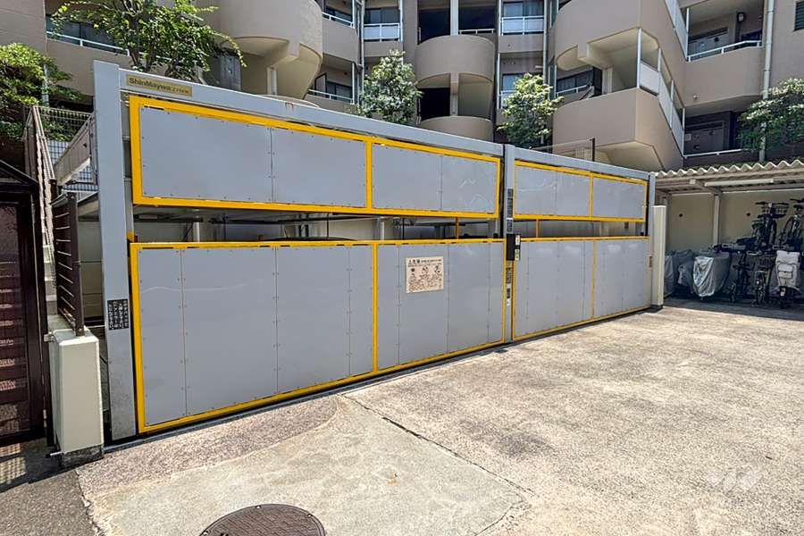 敷地内駐車場（屋外機械式）