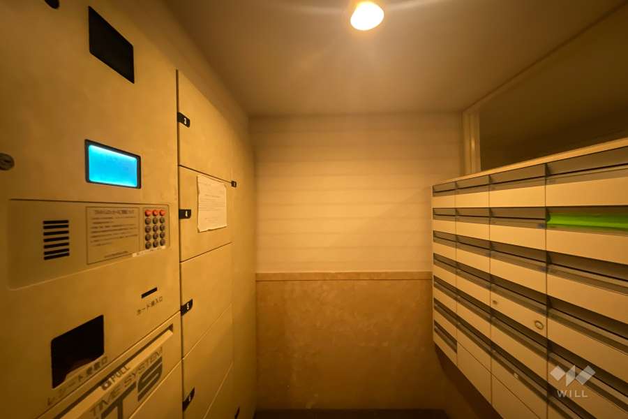 共用ポストと宅配ボックス