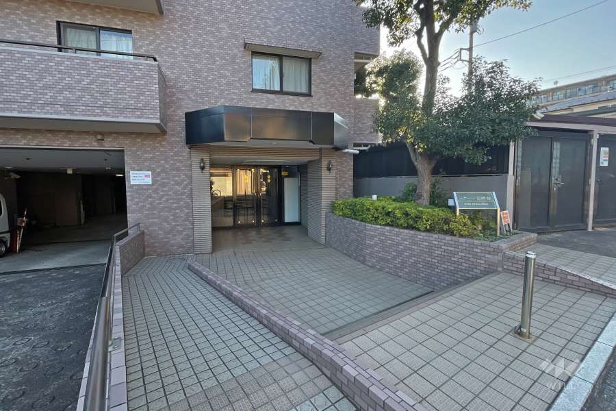 エントランスアプローチ