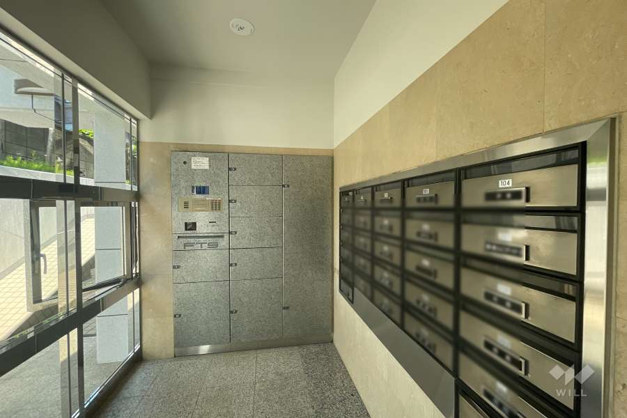 宅配ボックスと共用ポスト