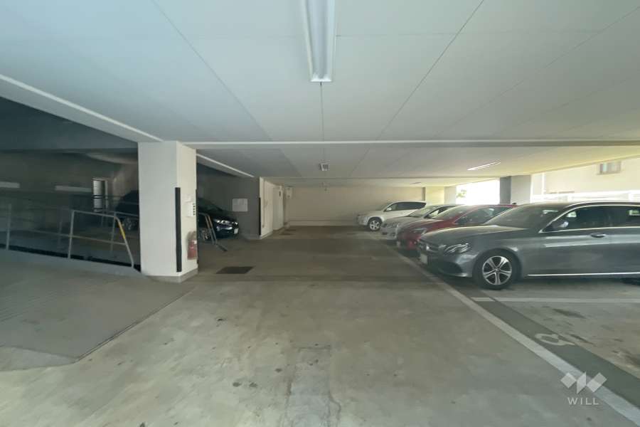 敷地内駐車場（屋内平面式）