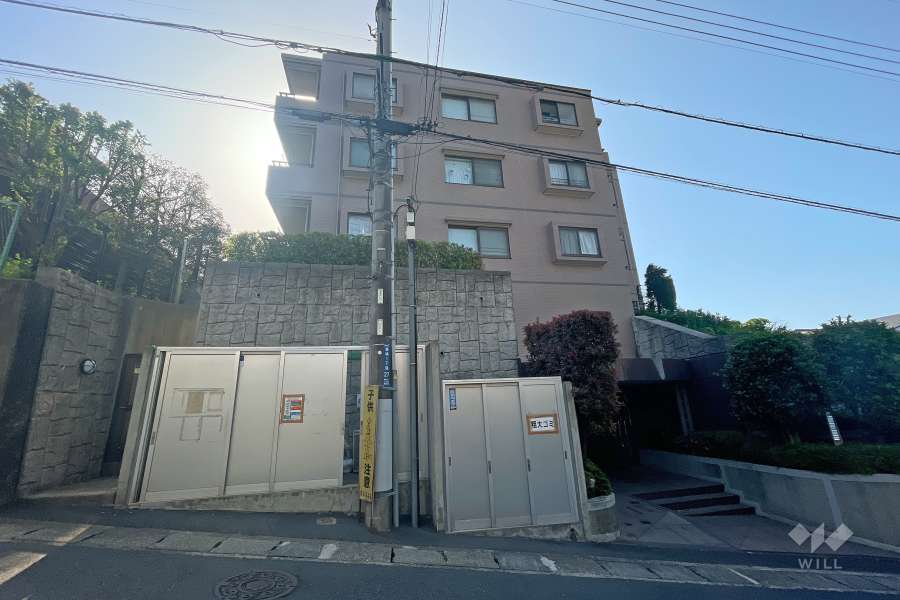 イトーピア宮前平デュアルコートの外観（南東側から）