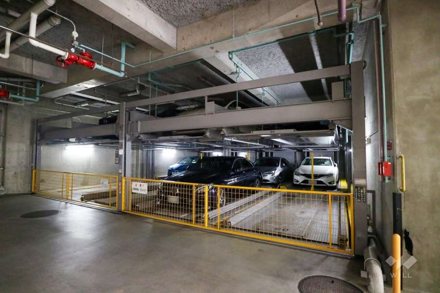 敷地内駐車場（屋内機械式）