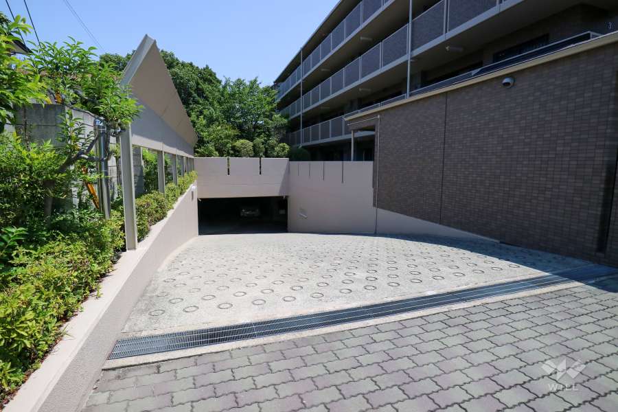 駐車場の出入口