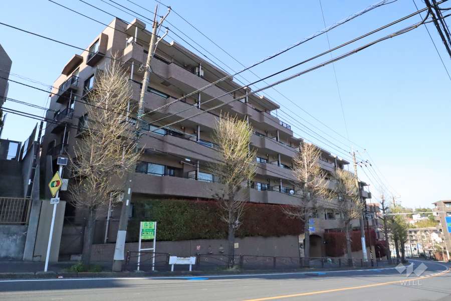 オーベル鷺沼の外観（南側から）