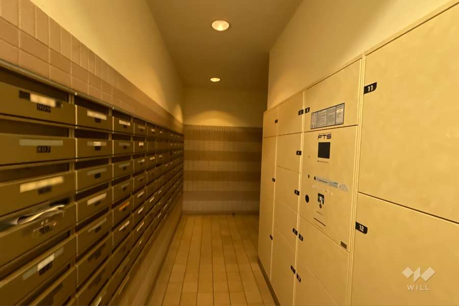 共用ポストと宅配ボックス