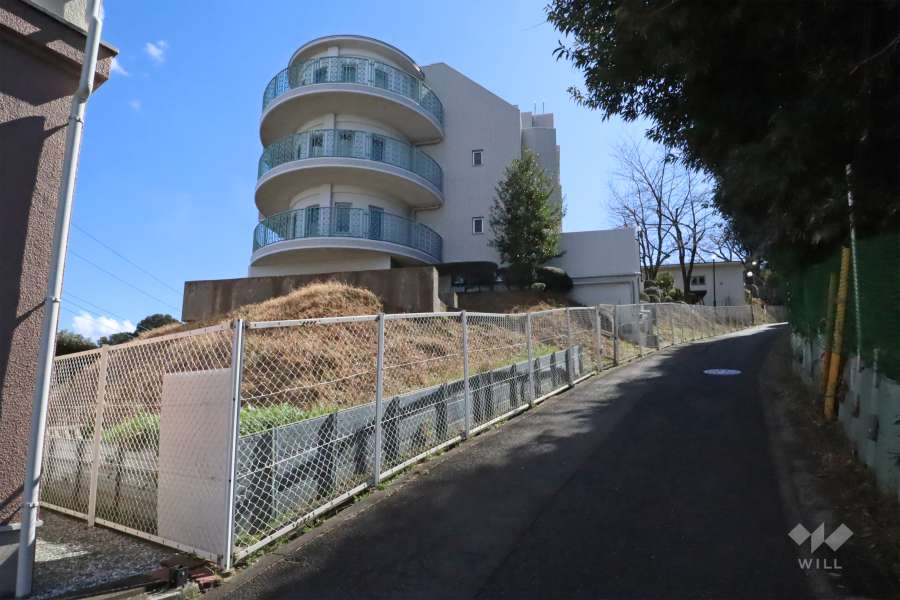 ヒューマンスクエア鷺沼東の外観(北側から)