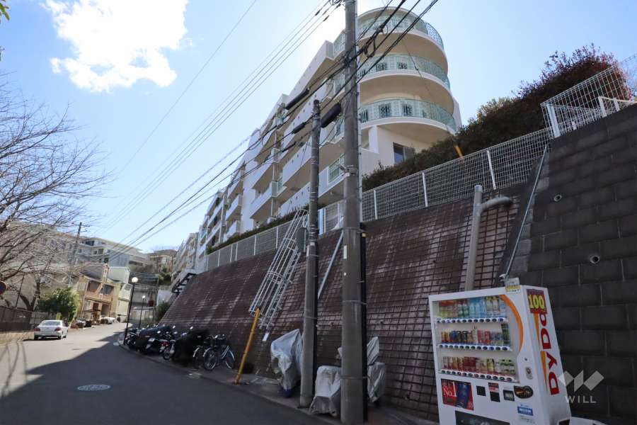 ヒューマンスクエア鷺沼東の外観(北東側から)