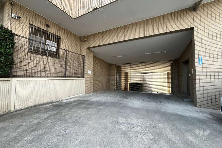 駐車場の出入り口