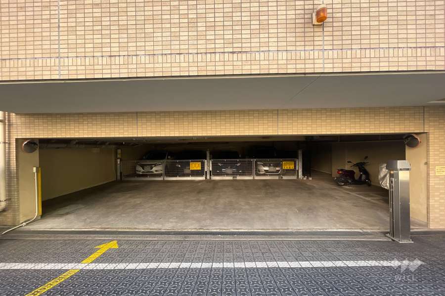 敷地内駐車場（屋内機械式）