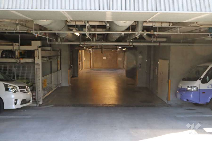 敷地内駐車場（屋内平面式）