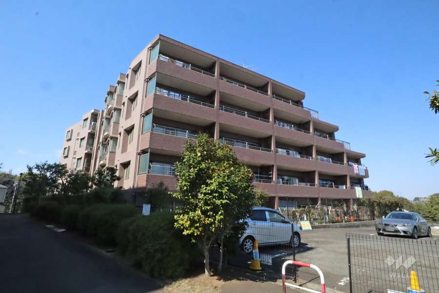 Ｆステージ宮前平の外観（南東側から）