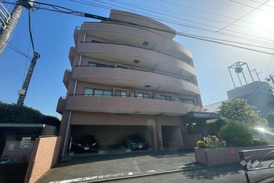 ヴィルレーヴ鷺沼の外観（北東側から）