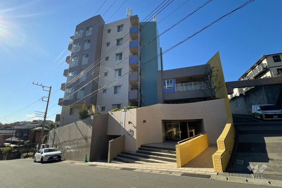 ベルメゾン宮前ビュースクエアの外観（東側から）　　