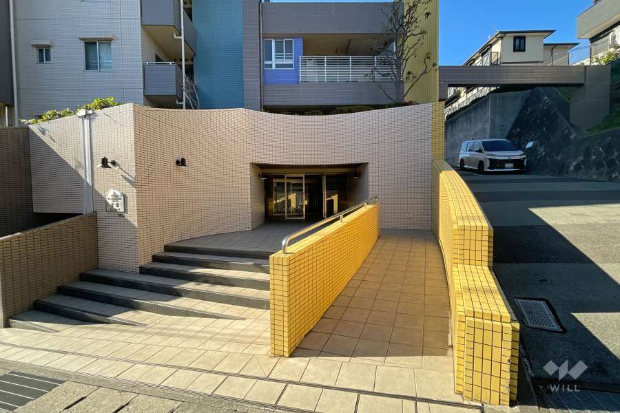 エントランスアプローチ　