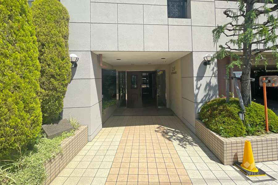 エントランスアプローチ