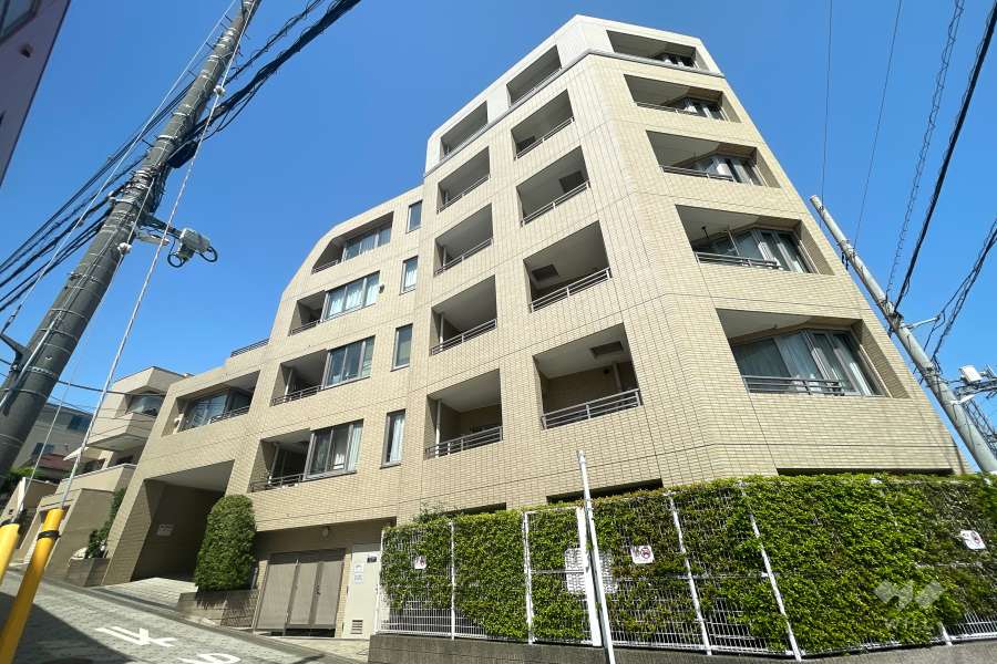 アーデルヒルズ宮前平の外観（南西側から）