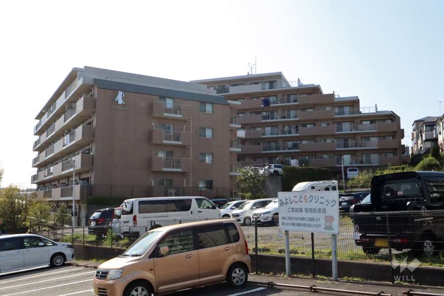 レクシオ宮前平ヒルズの外観(北東側から)