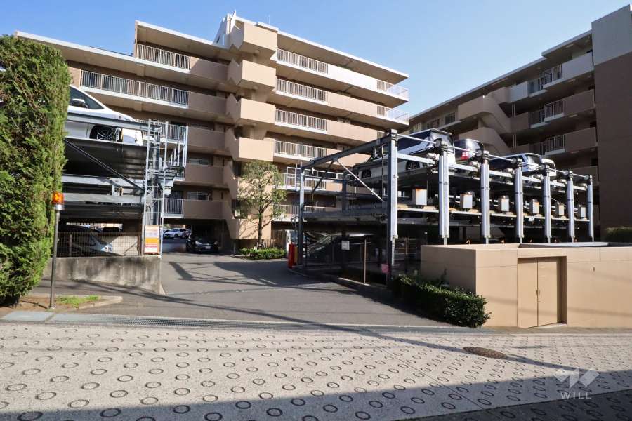 駐車場の出入り口・敷地内駐車場（屋外機械式）