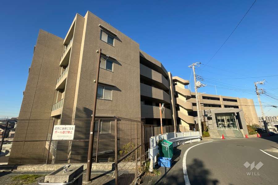 アルスたまプラーザDヒルズの外観（南東側から）