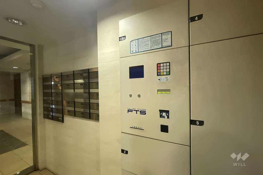 共用ポストと宅配ボックス