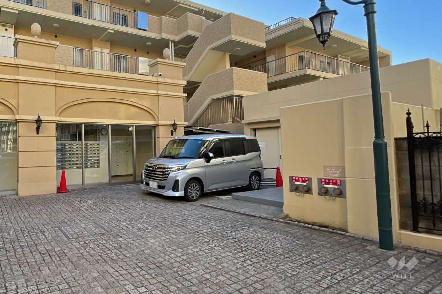 敷地内駐車場（屋外平面式）